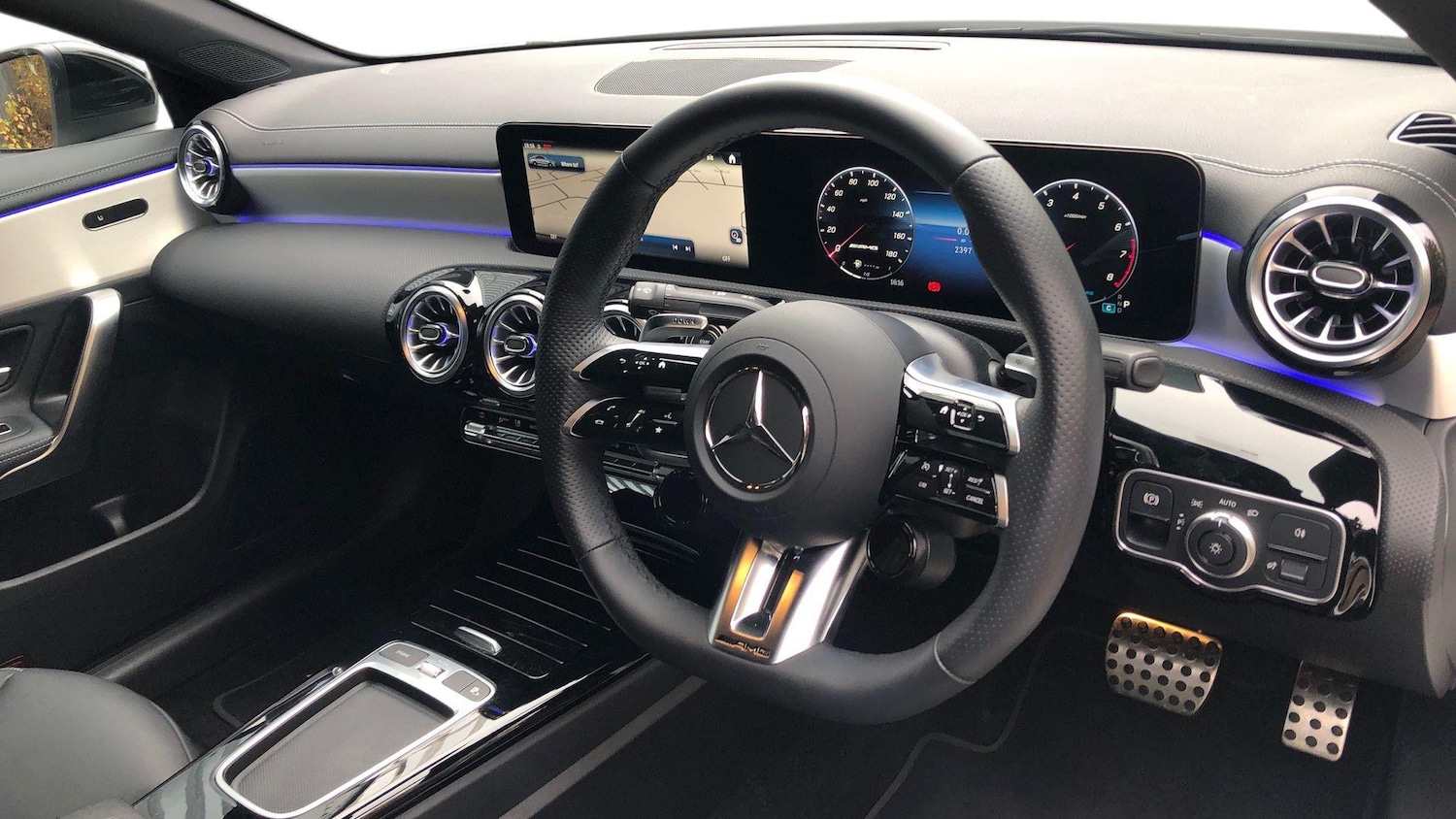 Used Mercedes-Benz CLA 2024 for sale - 76413545: Photo 3