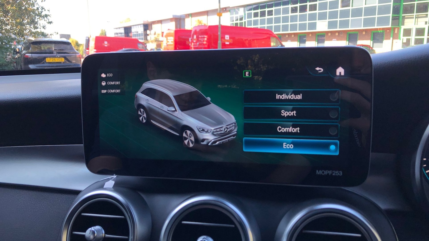 Used Mercedes-Benz GLC 2019 for sale - 76413753: Photo 27