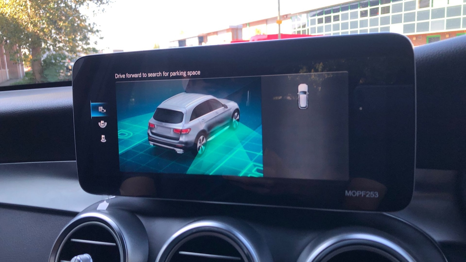 Used Mercedes-Benz GLC 2019 for sale - 76413753: Photo 28