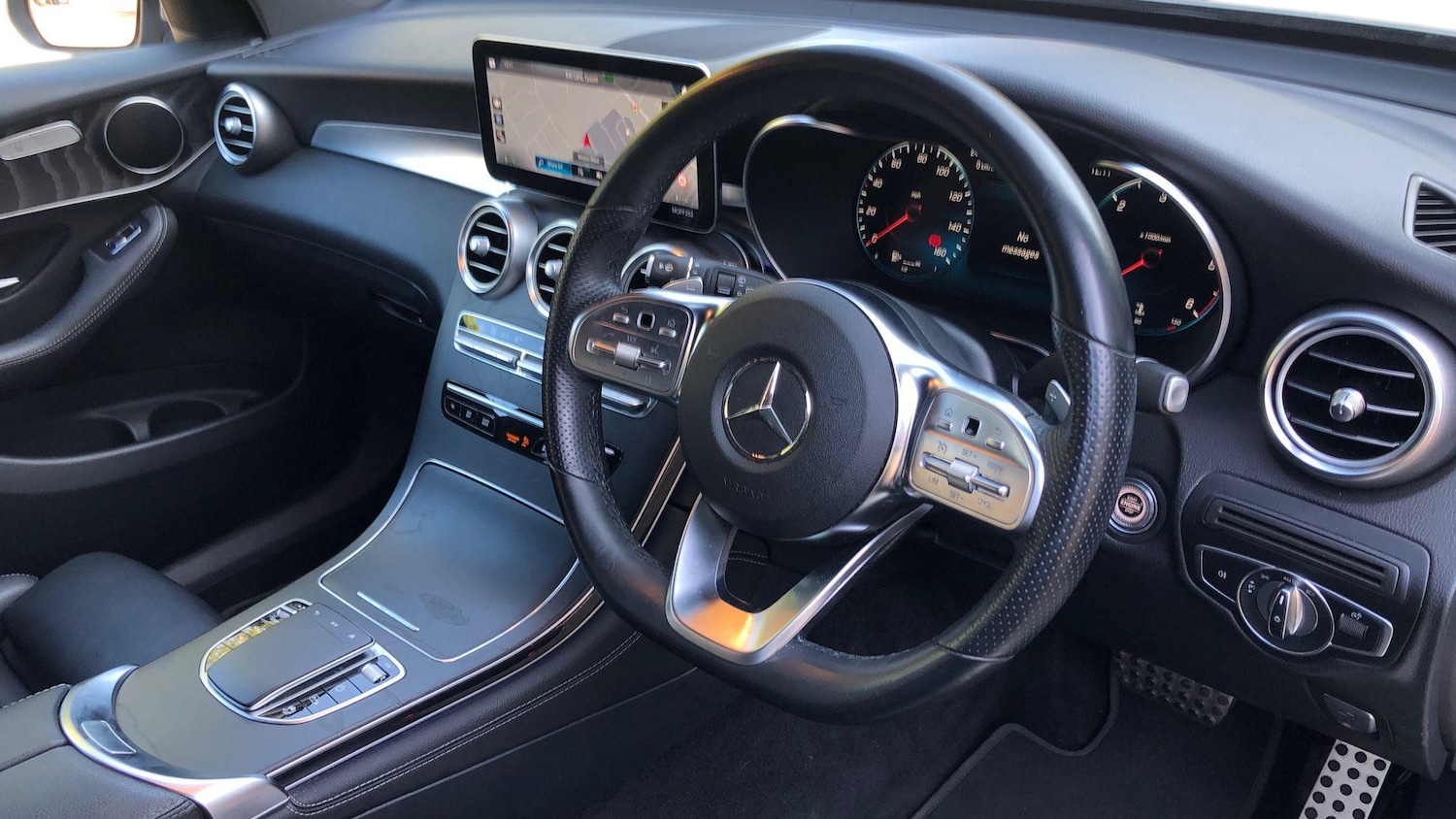 Used Mercedes-Benz GLC 2019 for sale - 76413753: Photo 3