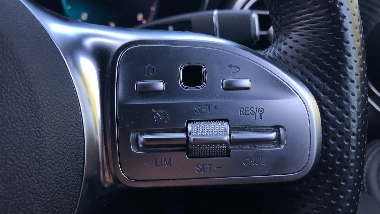 Used Mercedes-Benz GLC 2019 for sale - 76413753: Photo 35