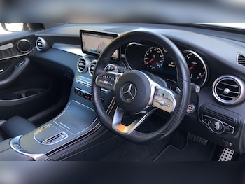 Used Mercedes-Benz GLC 2019 for sale - 76413753: Photo