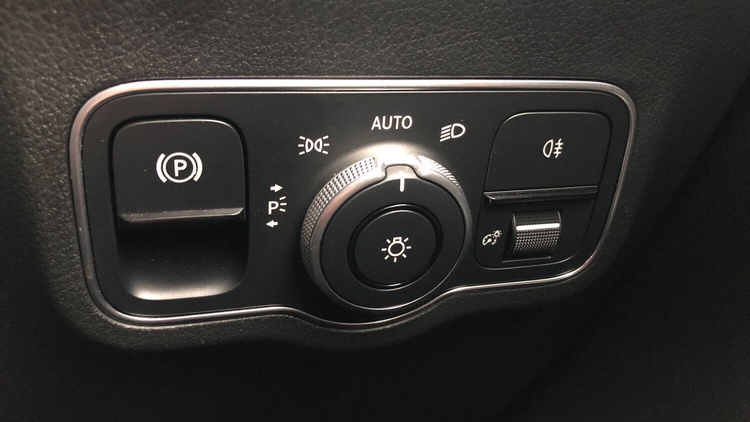 Used Mercedes-Benz EQA 2021 for sale - 76951505: Photo 34