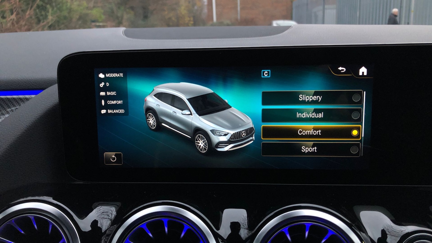 Used Mercedes-Benz GLA 2021 for sale - 76924778: Photo 27