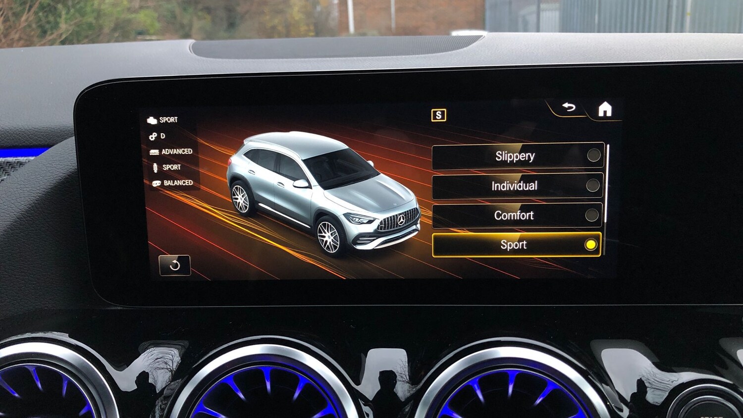 Used Mercedes-Benz GLA 2021 for sale - 76924778: Photo 28