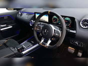 Used Mercedes-Benz GLA 2021 for sale - 76924778: Photo