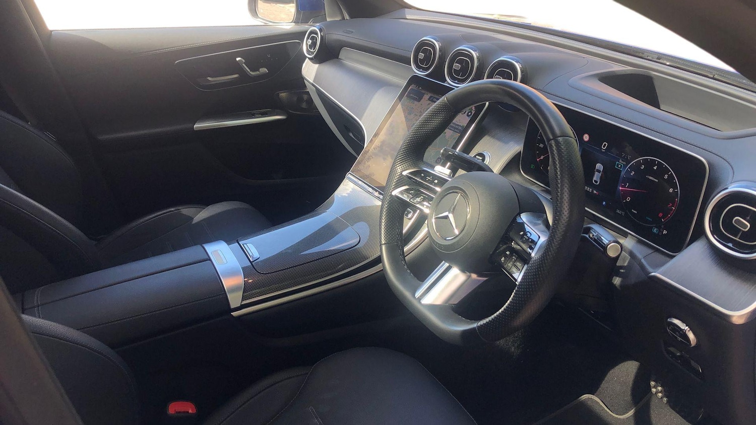 Used Mercedes-Benz GLC 2023 for sale - 76413588: Photo 3