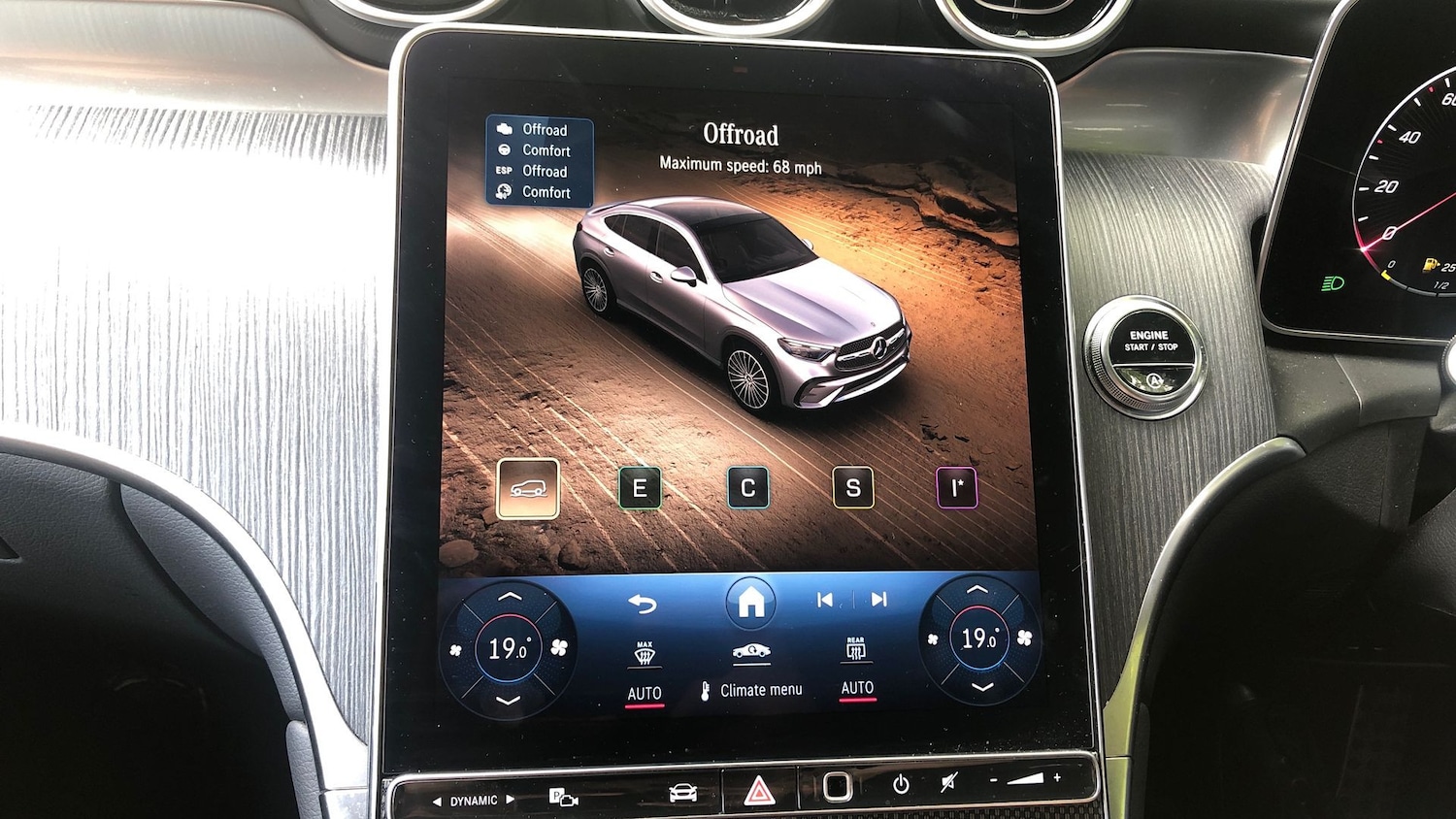 Used Mercedes-Benz GLC 2023 for sale - 76413588: Photo 31