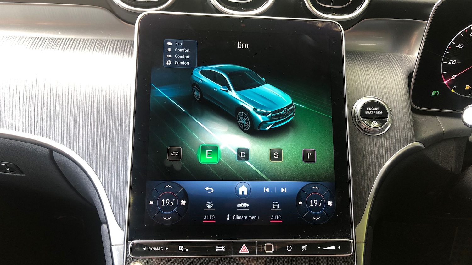 Used Mercedes-Benz GLC 2023 for sale - 76413588: Photo 32