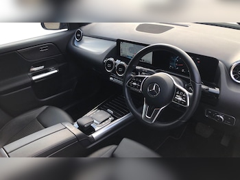 Used Mercedes-Benz GLA 2022 for sale - 76413751: Photo