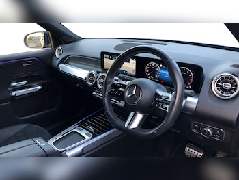 Used Mercedes-Benz GLB 2024 for sale - 76822051: Photo