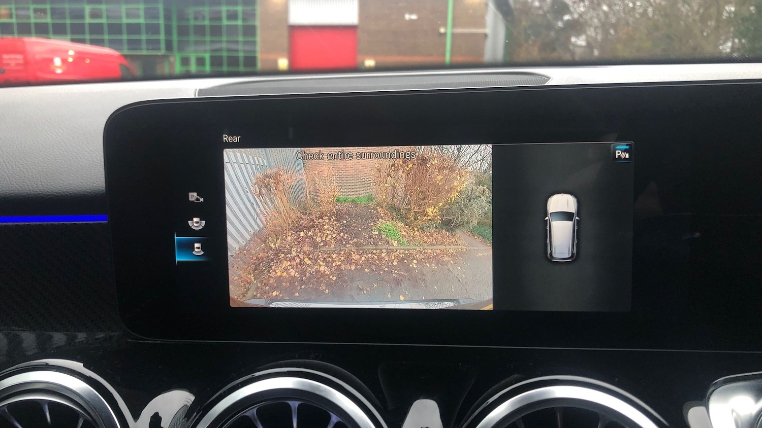 Used Mercedes-Benz GLB 2021 for sale - 76837504: Photo 32