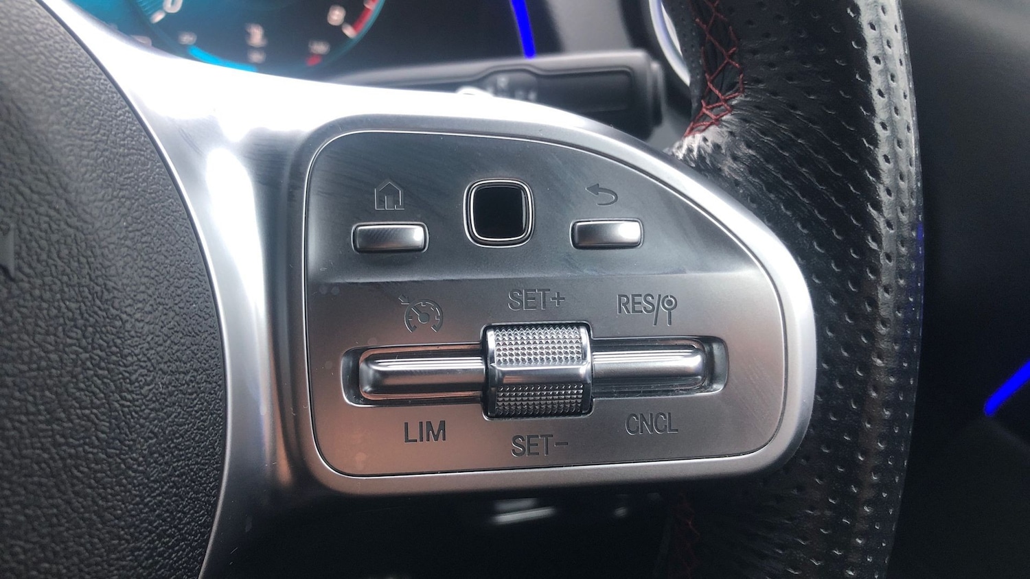 Used Mercedes-Benz GLB 2021 for sale - 76837504: Photo 38