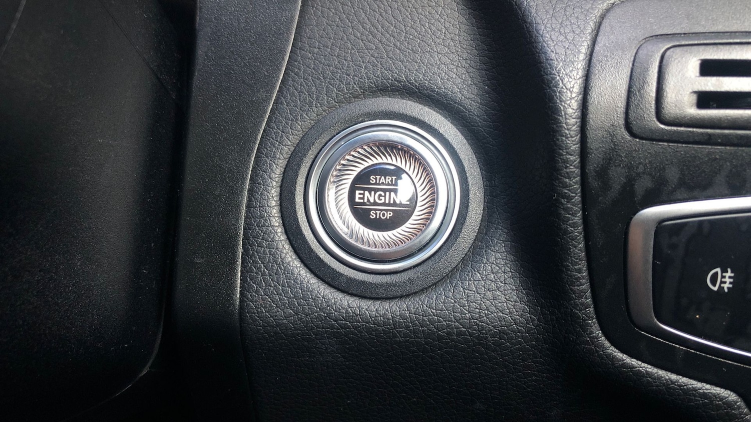 Used Mercedes-Benz GLC 2023 for sale - 76413567: Photo 23