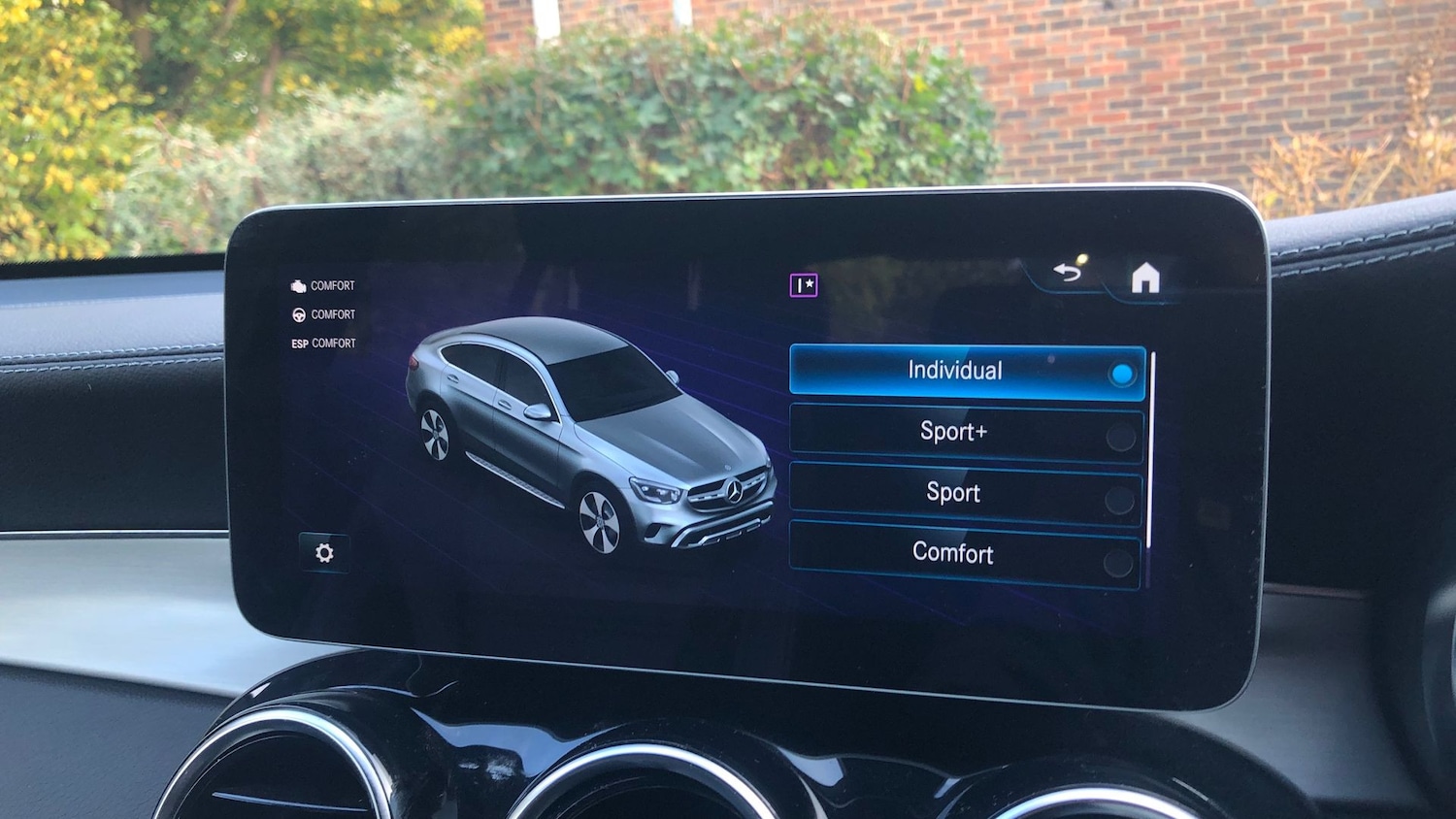 Used Mercedes-Benz GLC 2023 for sale - 76413567: Photo 26