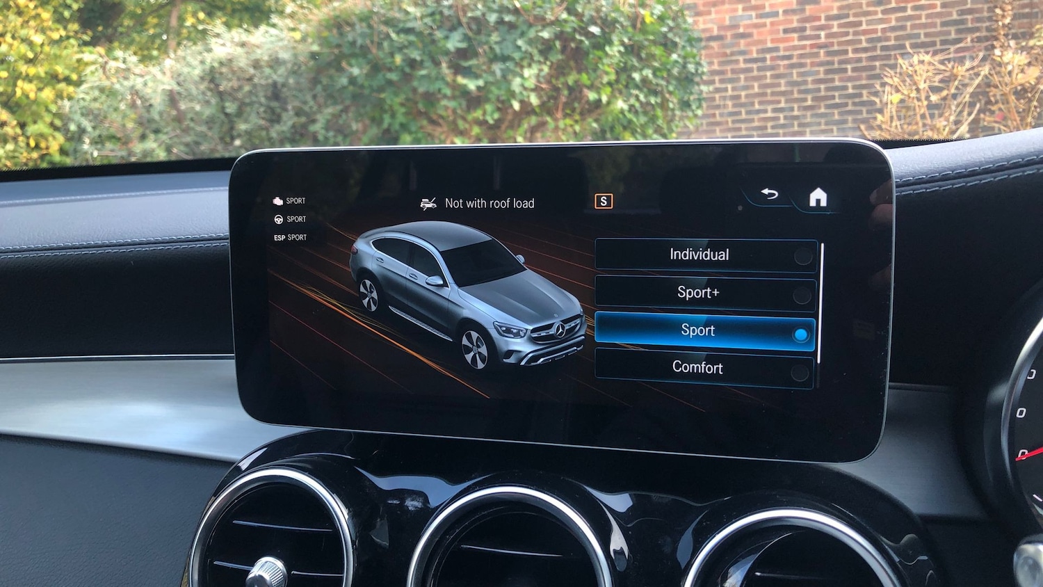 Used Mercedes-Benz GLC 2023 for sale - 76413567: Photo 28