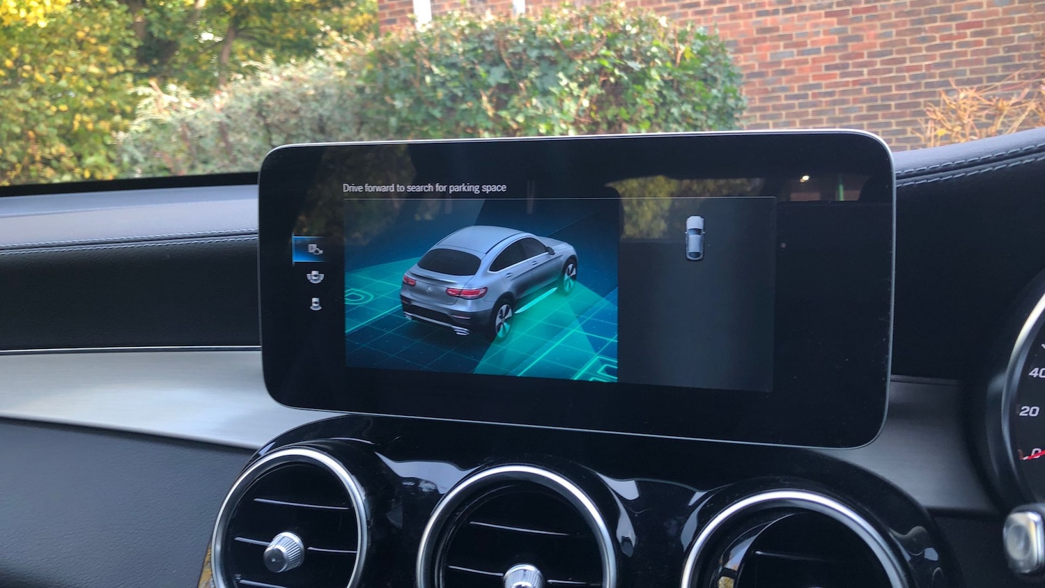 Used Mercedes-Benz GLC 2023 for sale - 76413567: Photo 31