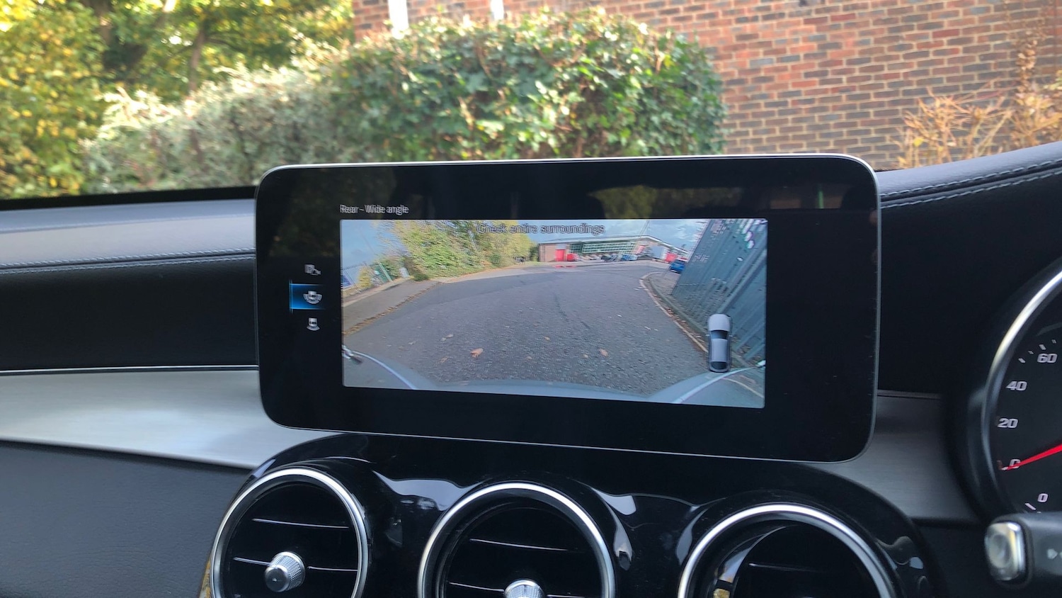 Used Mercedes-Benz GLC 2023 for sale - 76413567: Photo 32