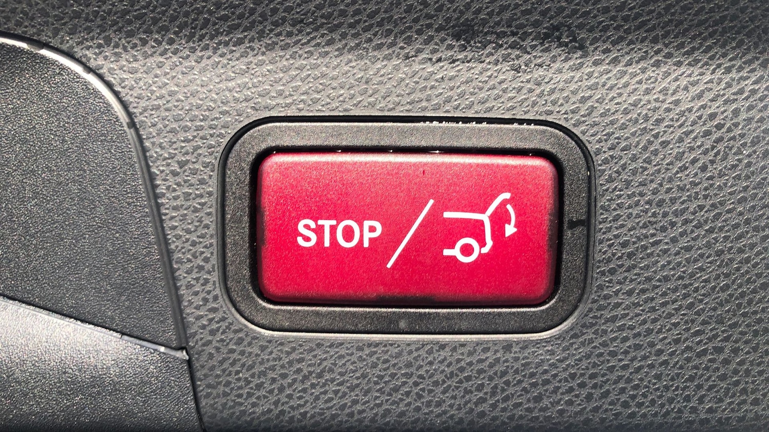 Used Mercedes-Benz GLC 2023 for sale - 76413567: Photo 36