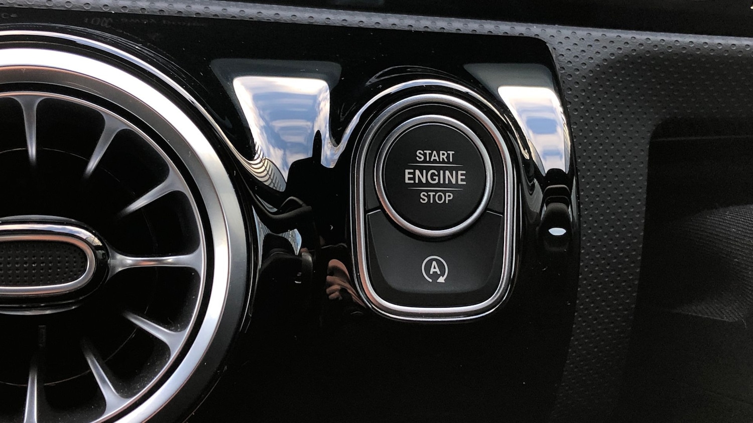 Used Mercedes-Benz CLA 2024 for sale - 76987157: Photo 37