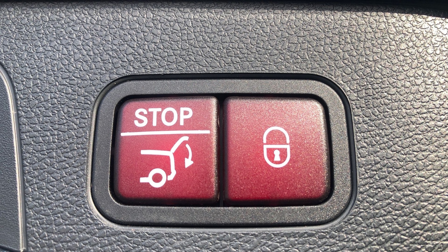 Used Mercedes-Benz EQC 2023 for sale - 76555290: Photo 21