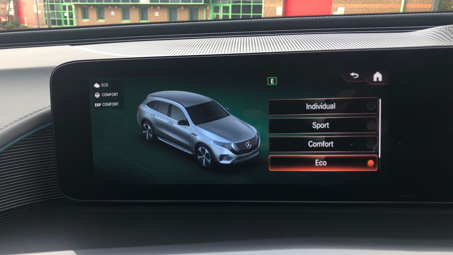 Used Mercedes-Benz EQC 2023 for sale - 76555290: Photo 27