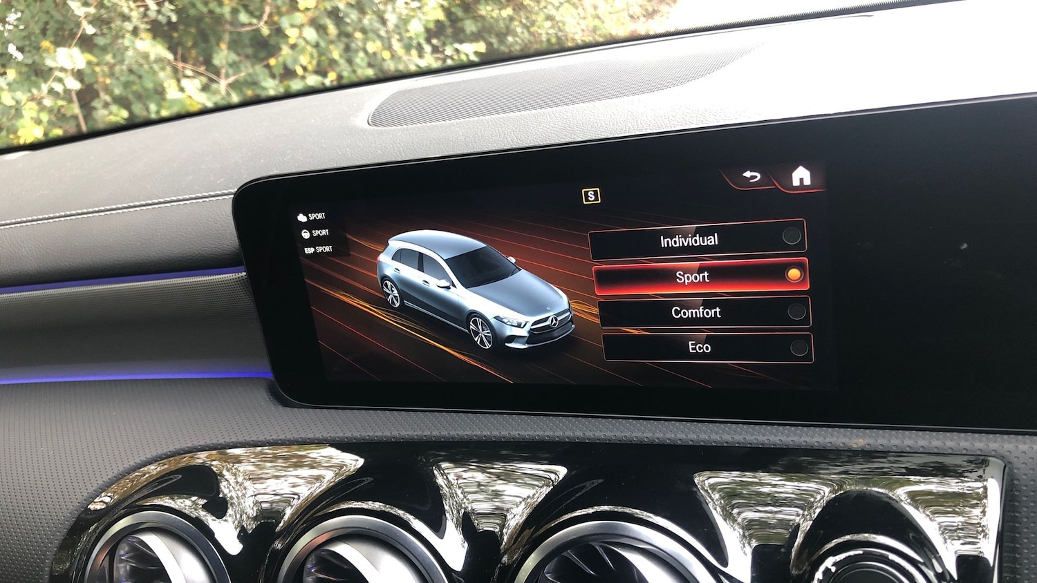 Used Mercedes-Benz A-Class 2022 for sale - 76413812: Photo 32