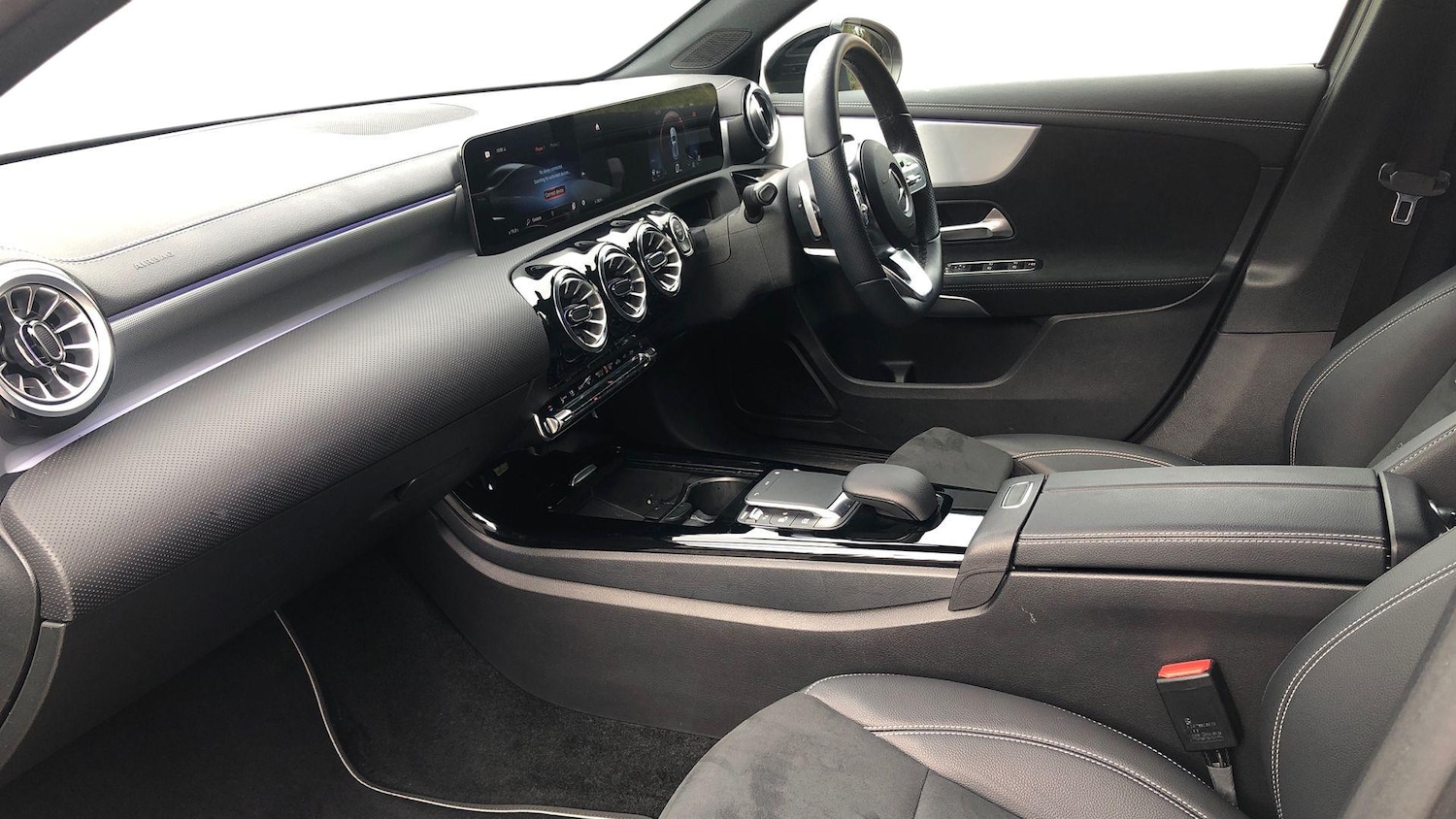 Used Mercedes-Benz A-Class 2022 for sale - 76413812: Photo 8