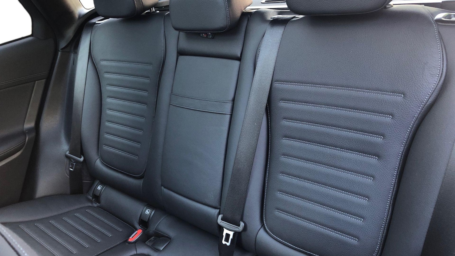 Used Mercedes-Benz GLC 2023 for sale - 76782833: Photo 12