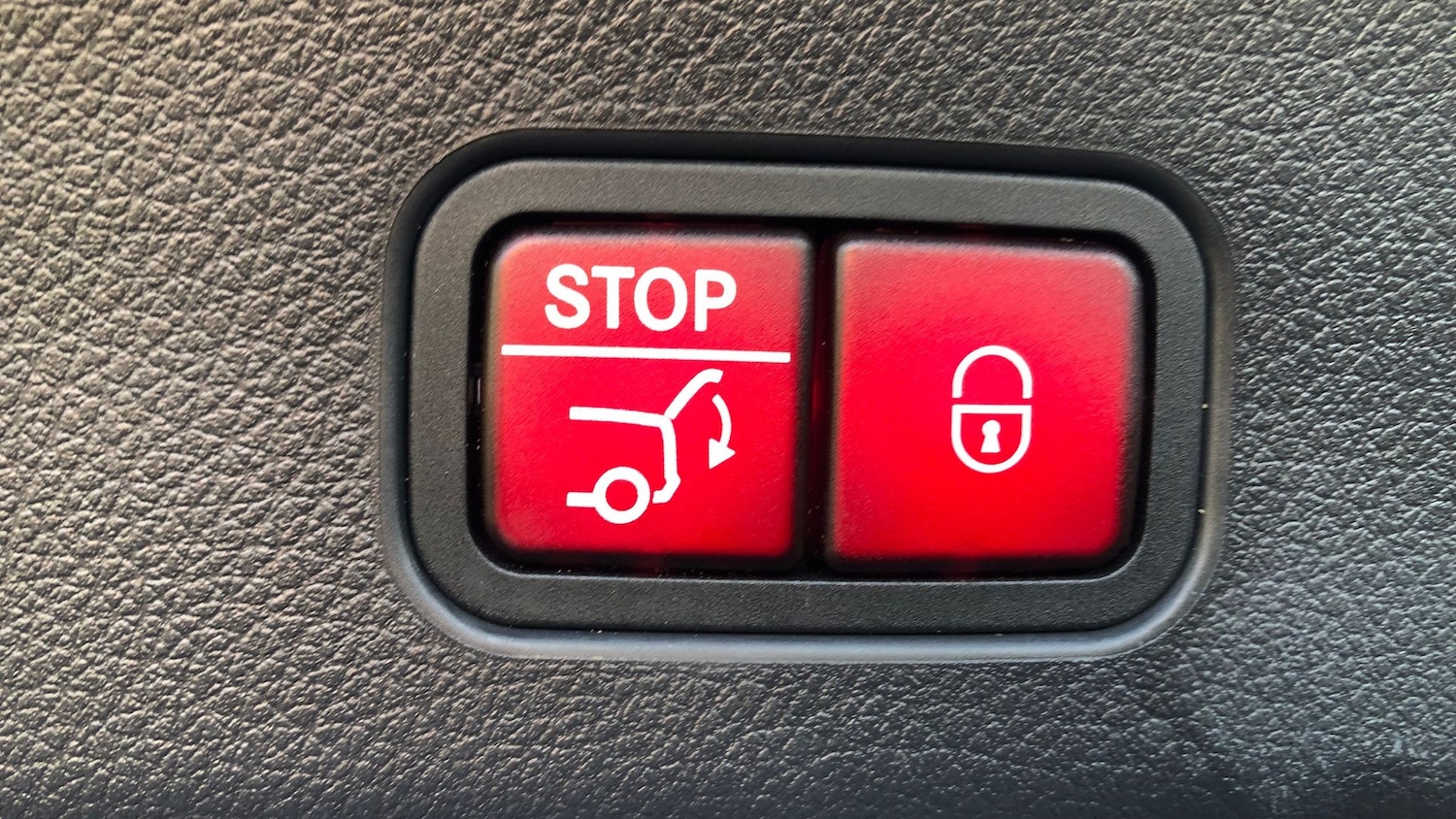 Used Mercedes-Benz GLC 2023 for sale - 76782833: Photo 34