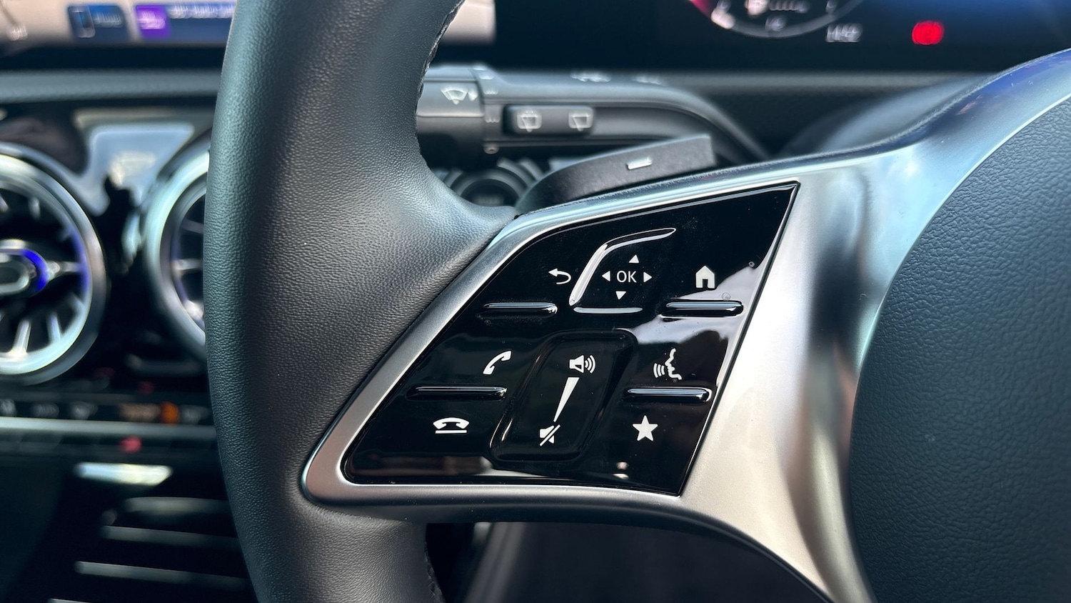 Used Mercedes-Benz A-Class 2024 for sale - 76413619: Photo 19