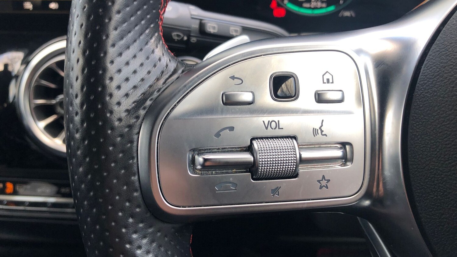 Used Mercedes-Benz EQA 2022 for sale - 77304797: Photo 19