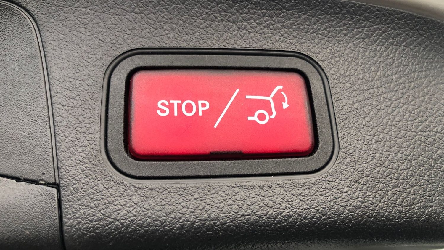 Used Mercedes-Benz EQA 2022 for sale - 77304797: Photo 40