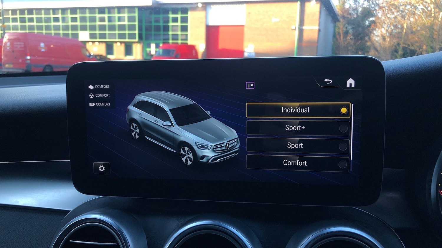 Used Mercedes-Benz GLC 2020 for sale - 76951500: Photo 24