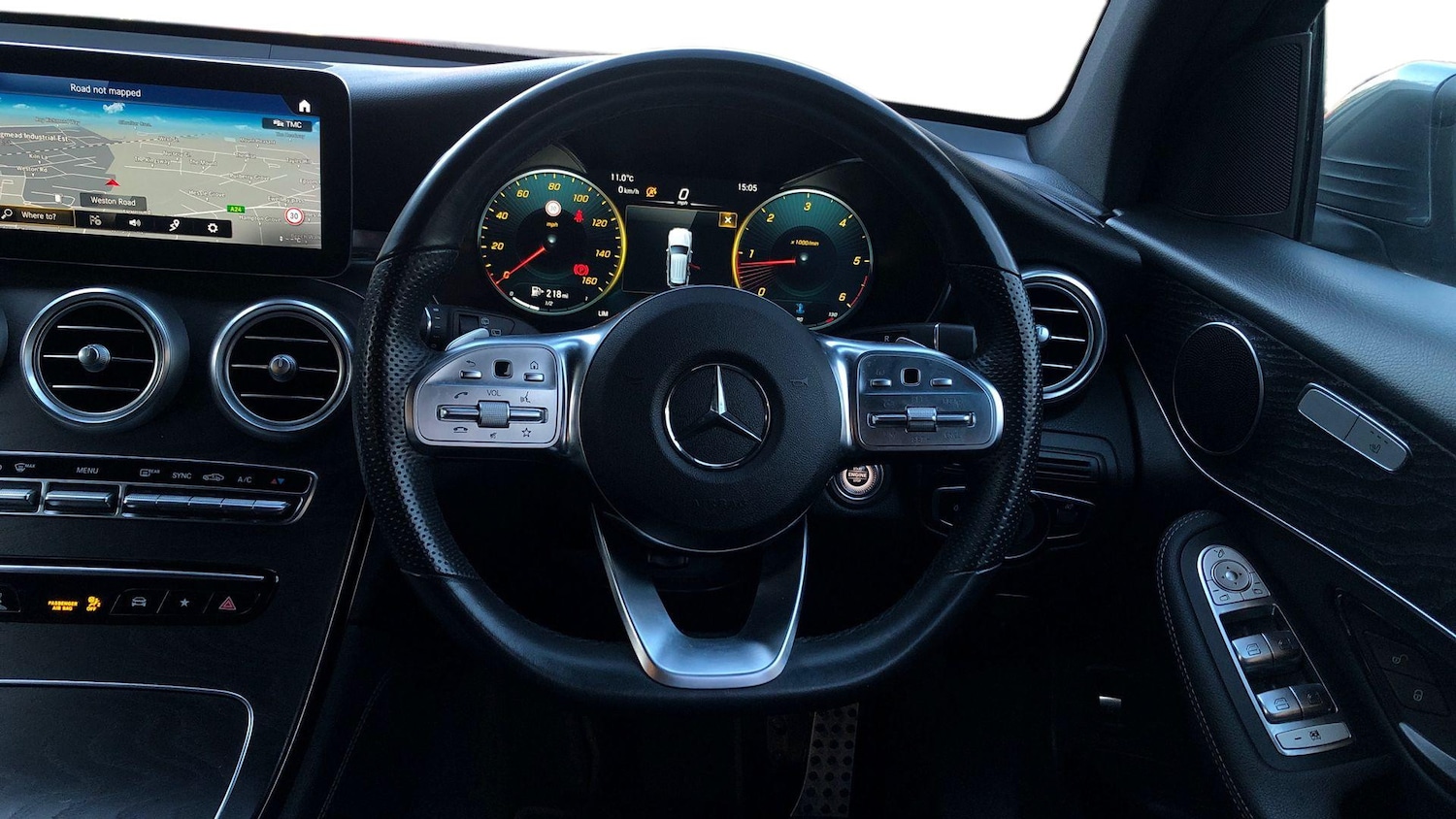 Used Mercedes-Benz GLC 2020 for sale - 76951500: Photo 9