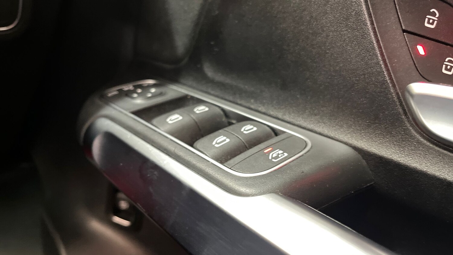 Used Mercedes-Benz GLB 2024 for sale - 77064354: Photo 25