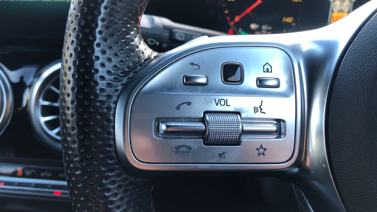 Used Mercedes-Benz EQA 2022 for sale - 77304802: Photo 19