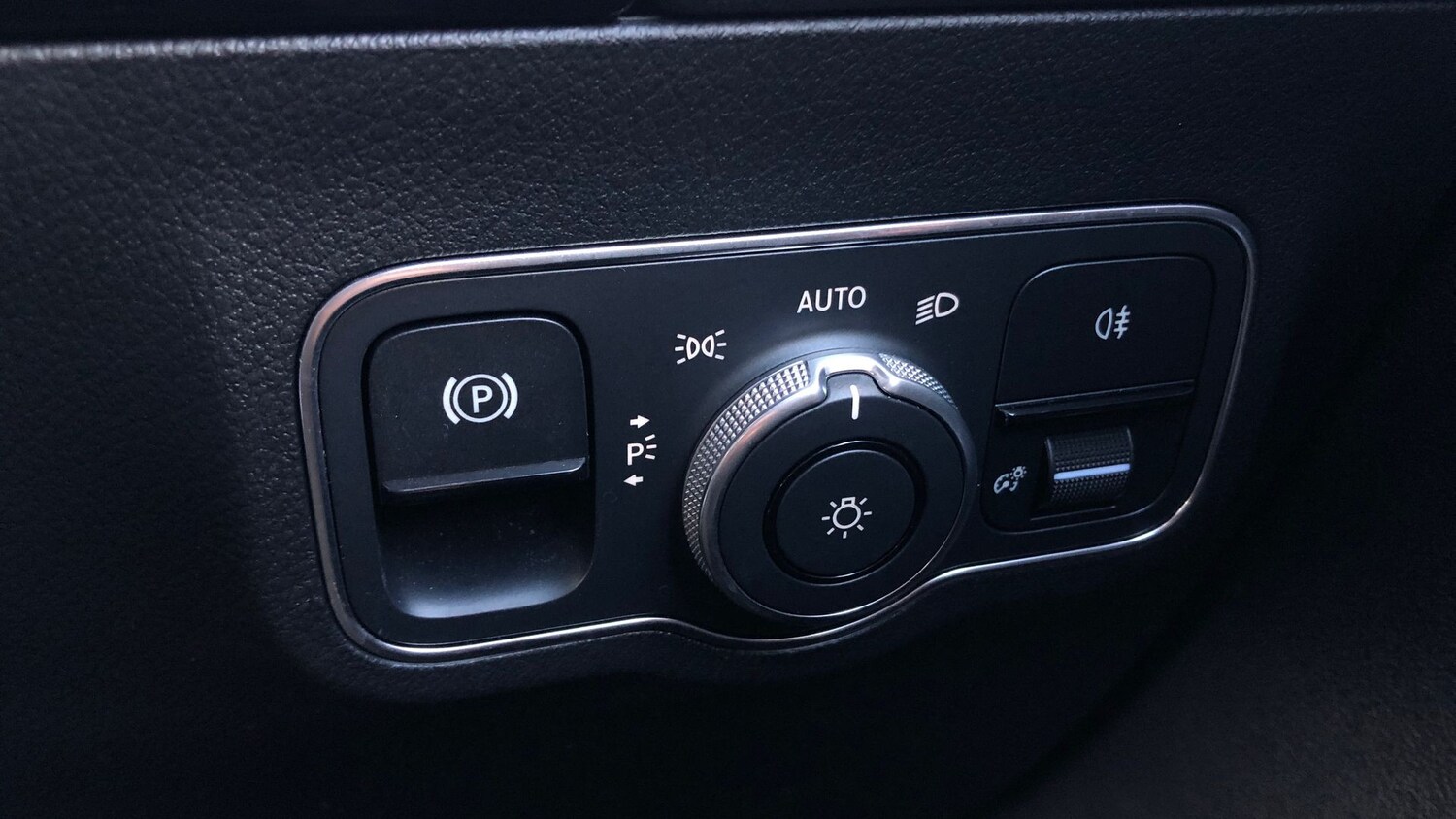 Used Mercedes-Benz EQA 2022 for sale - 77304802: Photo 40