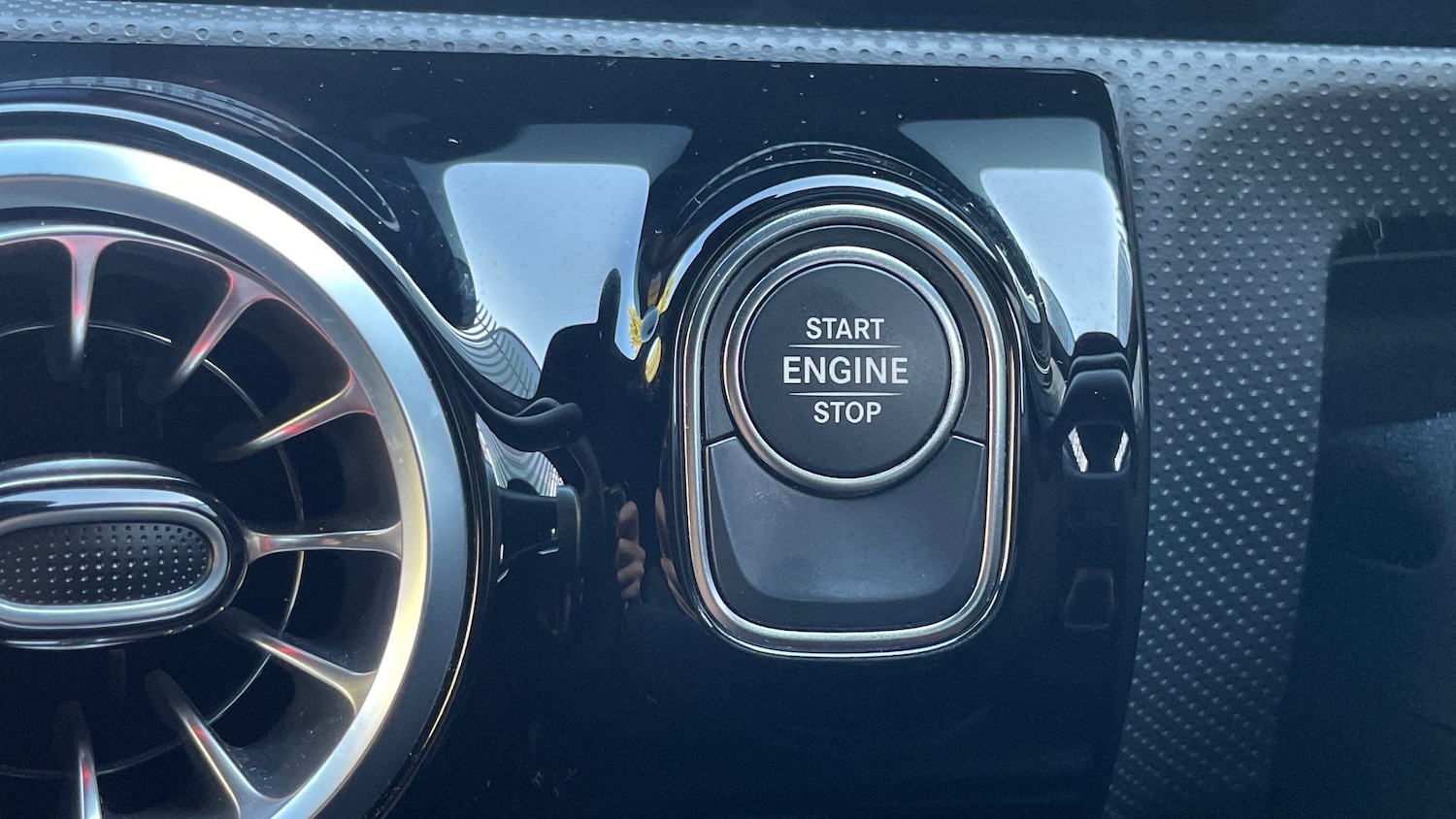 Used Mercedes-Benz CLA 2024 for sale - 76413831: Photo 38