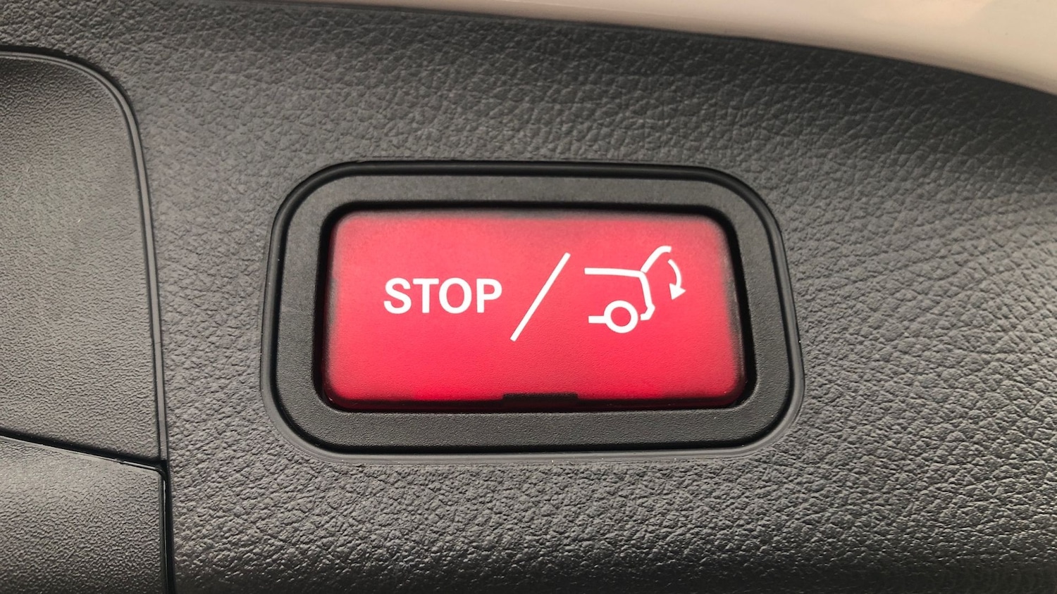 Used Mercedes-Benz GLA 2020 for sale - 76511169: Photo 25