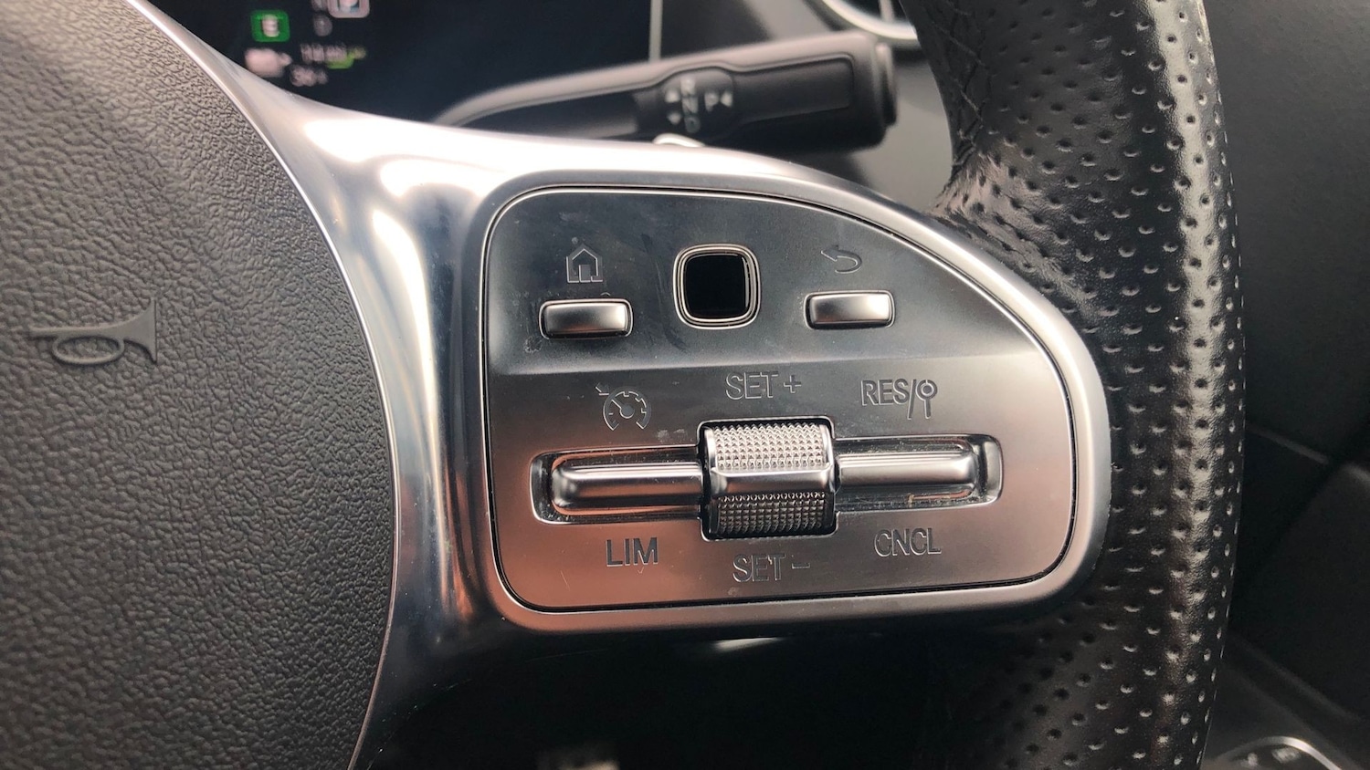 Used Mercedes-Benz GLA 2020 for sale - 76511169: Photo 39