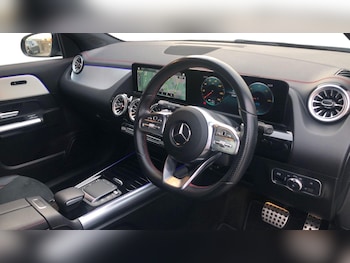 Used Mercedes-Benz EQA 2022 for sale - 76413498: Photo