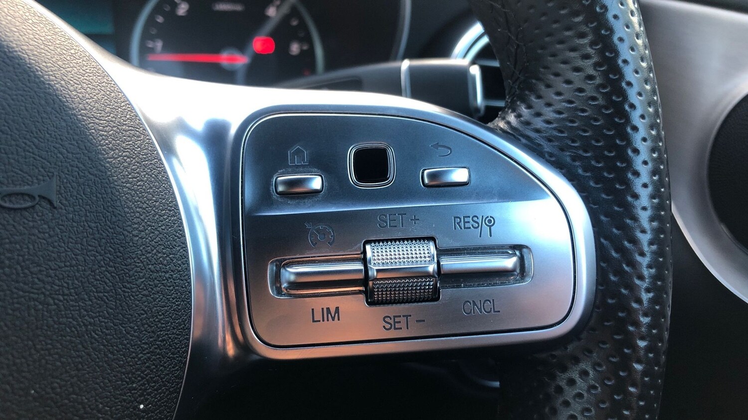 Used Mercedes-Benz C Class 2021 for sale - 76560219: Photo 34