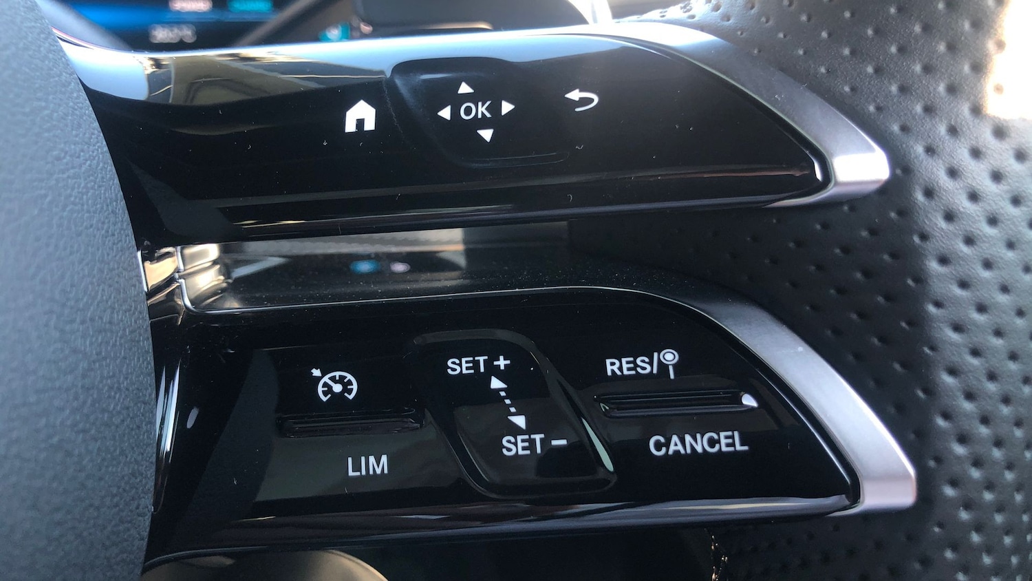 Used Mercedes-Benz AMG GT 2025 for sale - 76413835: Photo 26