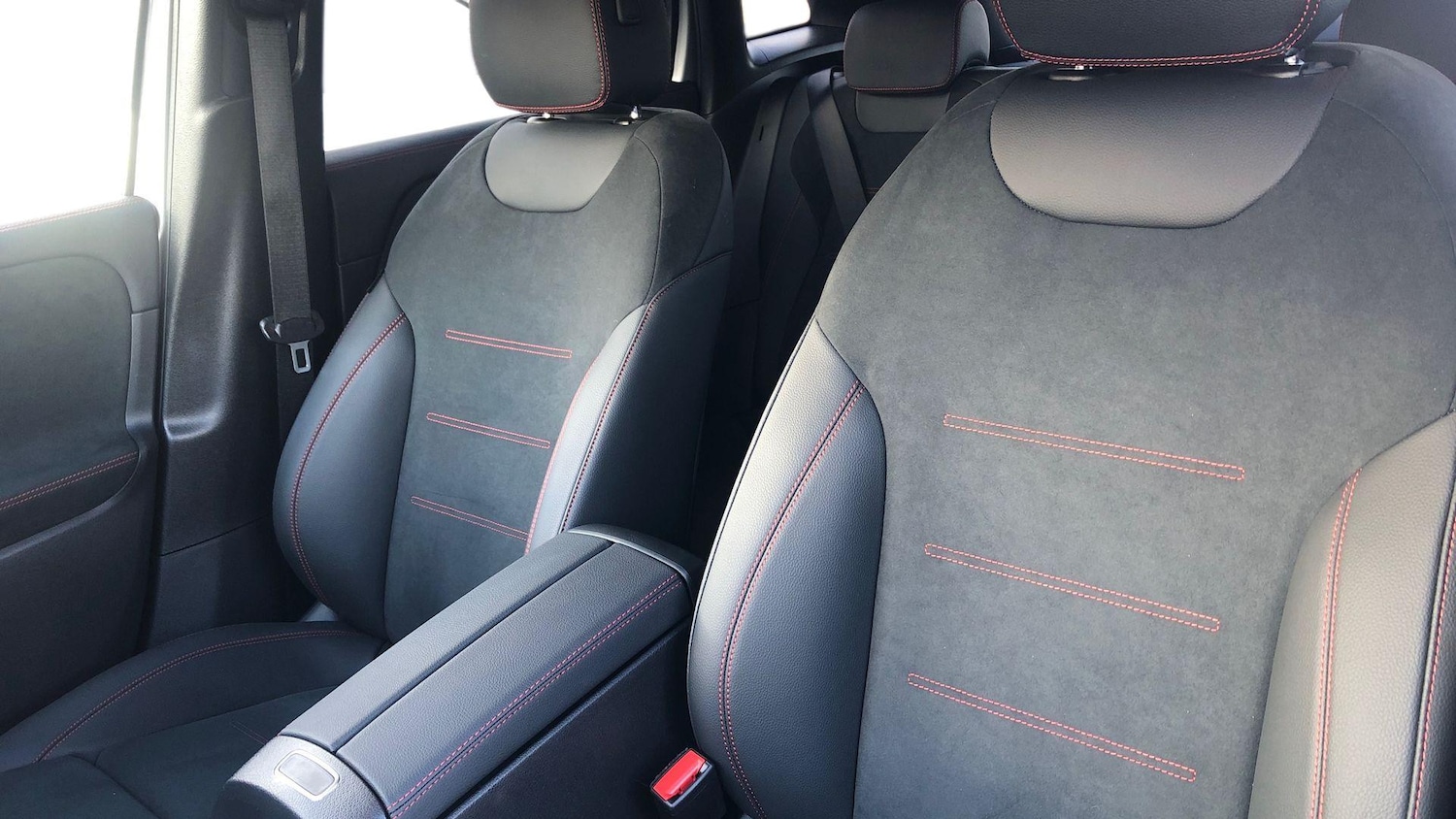 Used Mercedes-Benz GLA 2023 for sale - 76413560: Photo 11