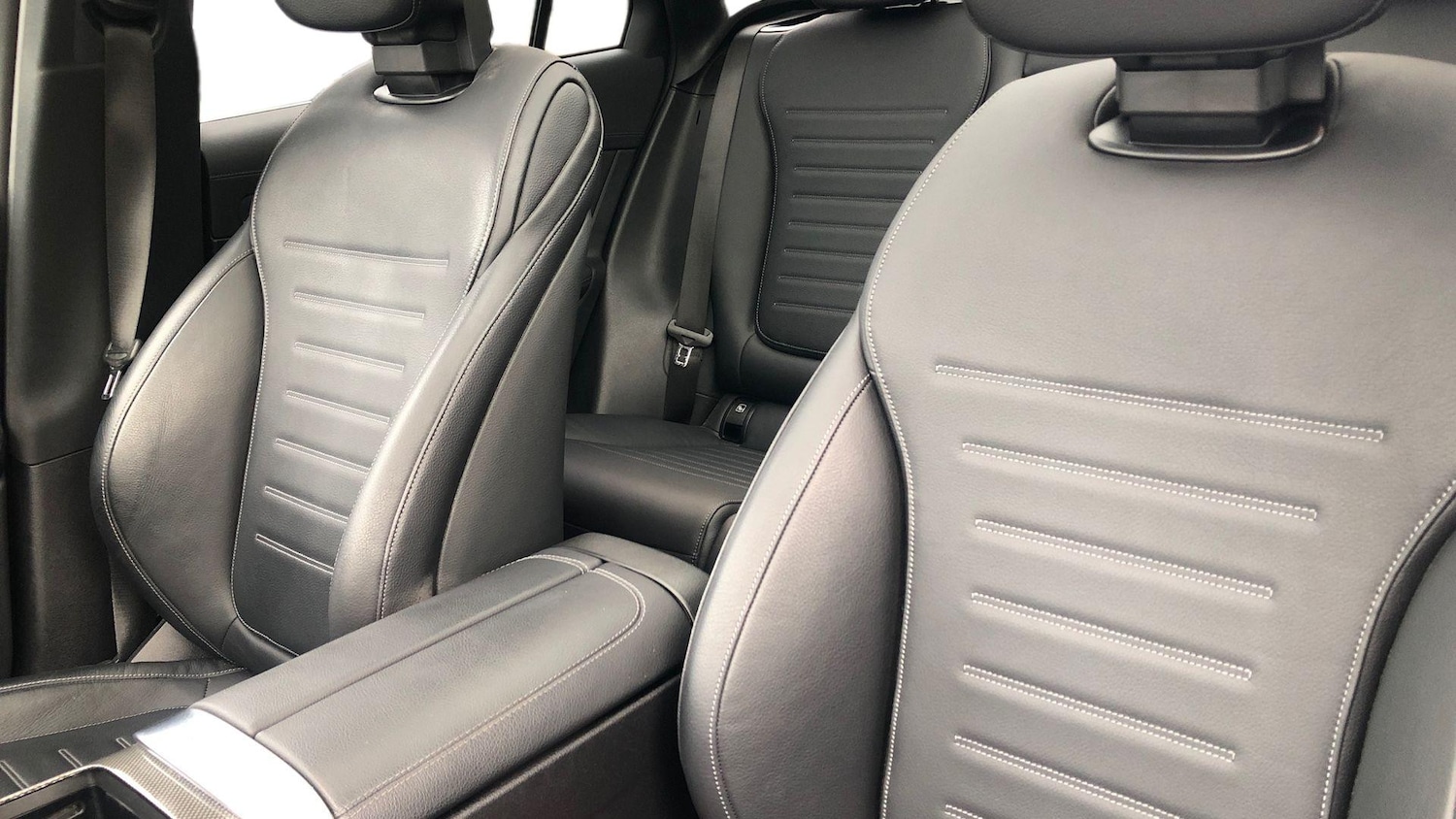 Used Mercedes-Benz GLC 2023 for sale - 76911490: Photo 11