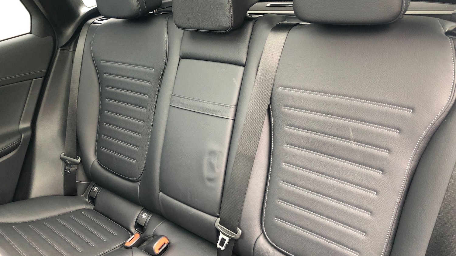 Used Mercedes-Benz GLC 2023 for sale - 76911490: Photo 12