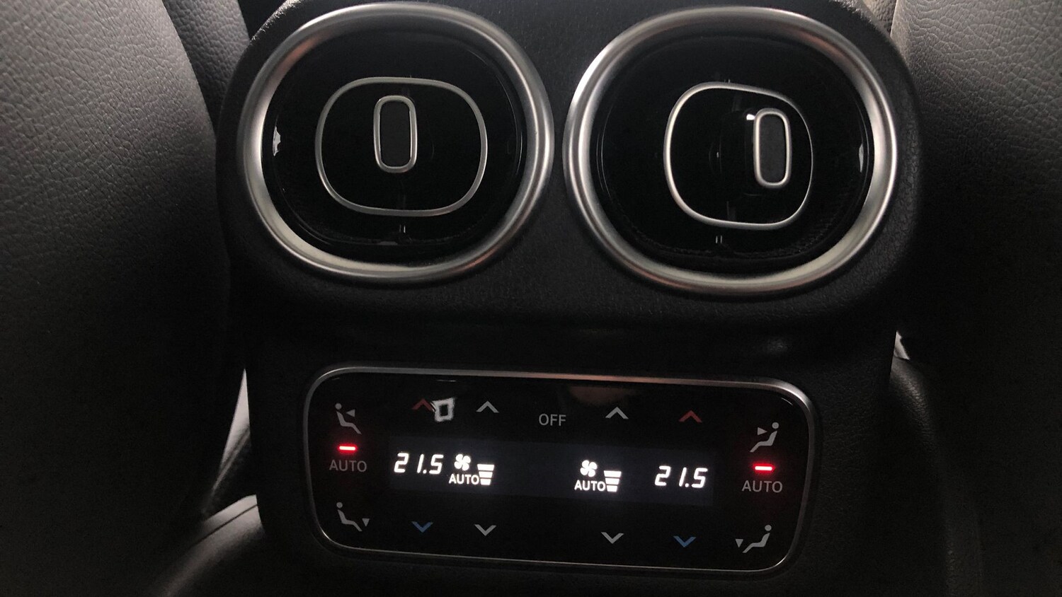 Used Mercedes-Benz GLC 2023 for sale - 76911490: Photo 23