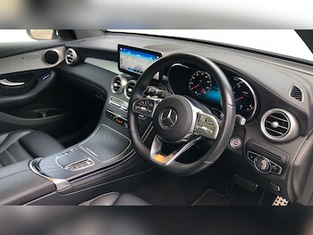 Used Mercedes-Benz GLC 2021 for sale - 76413704: Photo