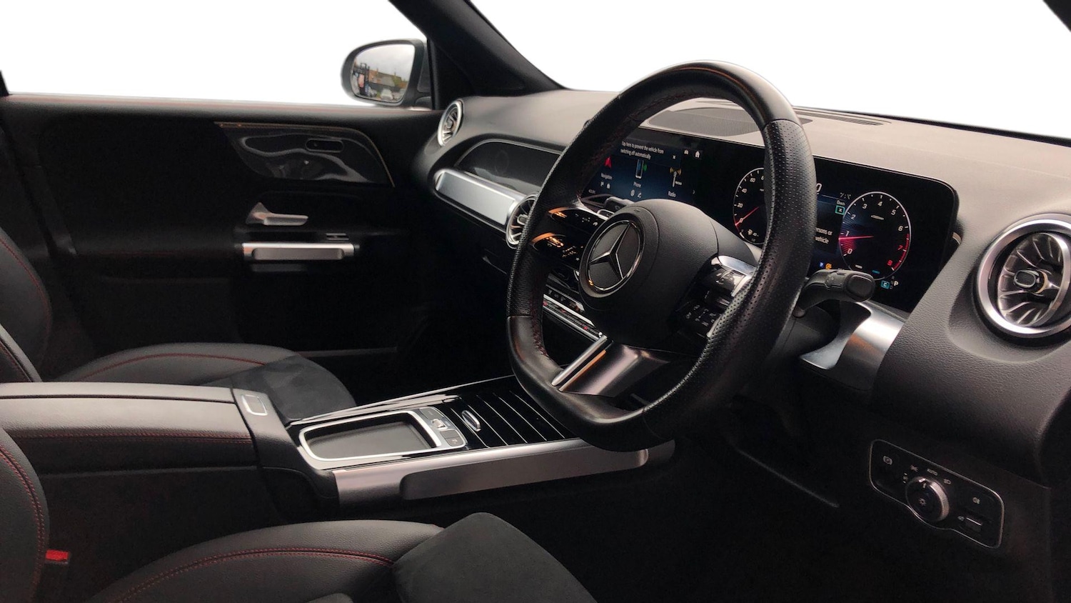 Used Mercedes-Benz GLB 2024 for sale - 77254237: Photo 3